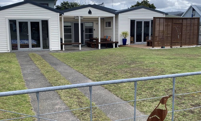 Whangamata House | Bright Beach Bach with Pool & Family-Friendly Amenities