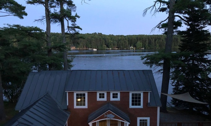 Oakland House | Bright Lake Cottage with Pool & Ocean View – Guest Rated 9.6