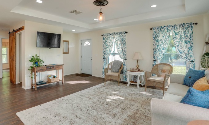 Eisenhower House | Relaxing Sunny Stays Vacation Rental in Southwest Florida