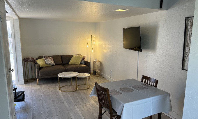 Townsite Apartment | Cozy Studio Retreat near Water Street - Pet Friendly Stay