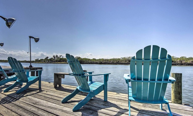 Arroyo City Apartment | Waterfront Rio Hondo Studio with Grill & Dock Access