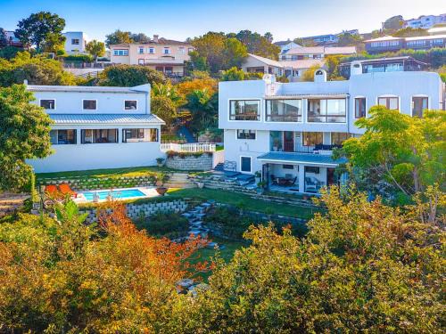 Knysna House | Sunnymeade Guest House - Guest Rated 10/10 Experience