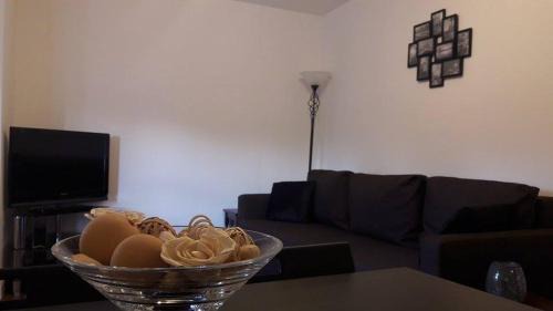 Coatbridge Apartment | Family-Friendly Sunnyside Apartments with High Guest Ratings