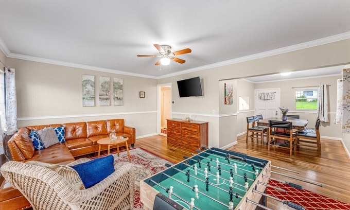 Panama City Apartment | Discover Sunnyside Bay: Pet-Friendly Retreat with Pool