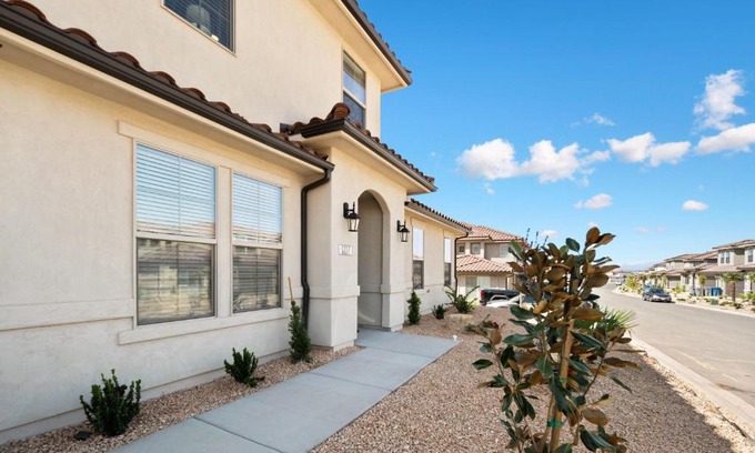 Washington Apartment | Pet & Child-Friendly Stay at Sunnyslope 2 - Rated 10/10