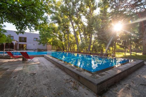 Incesu Hotel | Discover SUNOLUS VINEYARDHOUSE: Family-Friendly Retreat