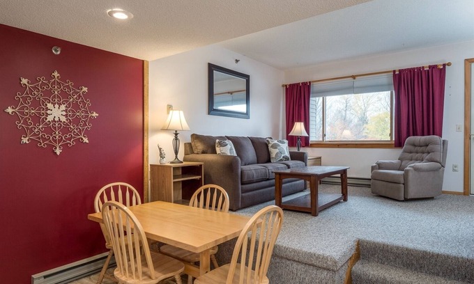 Sunday River Area House | Unforgettable Sunrise A-131 Condo at Sunday River