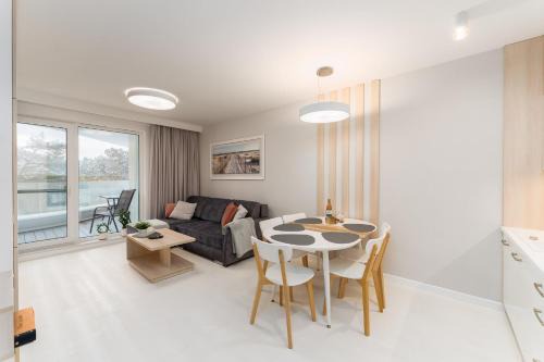 Trzebiatow Apartment | Oceanfront Sunrise Apartment with Pool & 9.6/10 Rating