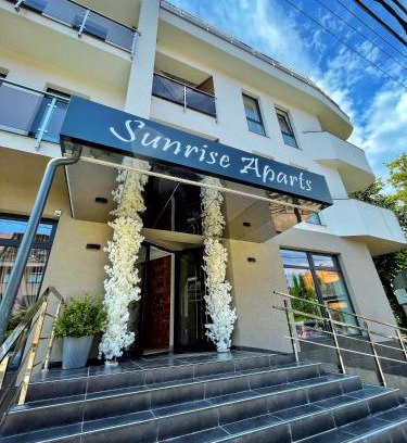 Polyana Apartment | Unforgettable Stays at Sunrise Aparts with Oceanfront Views