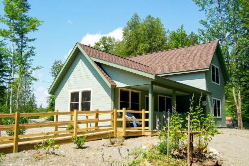 Greenville House | Pet-Friendly Sunrise Cottage: Guest Rated 10/10 Experience