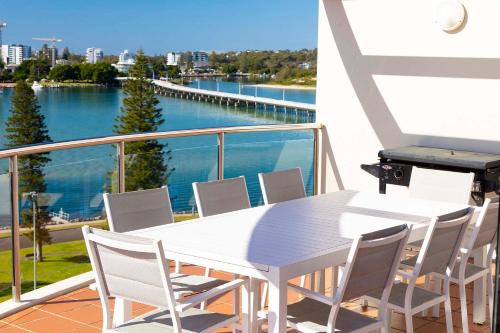 Tuncurry Apartment | Elegant Sunrise Penthouse with Pool & Family-Friendly Amenities