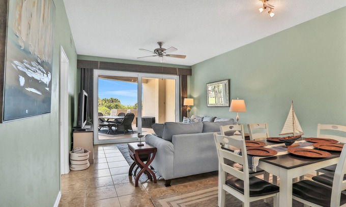 Palm Coast Condo | Oceanfront Condo Retreat with Breathtaking Views