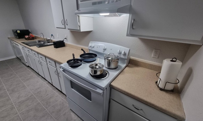 Eagle Pass Apartment | Top-Rated Sunrise - Unit A: Family-Friendly with Kitchen