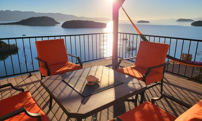 Mulege Villa | Experience Sunrise Villa: Oceanfront Bliss with a Pool