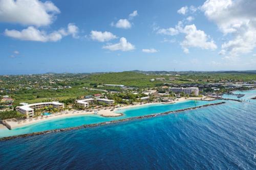 Marie Pampoen Resort | Relaxing Sunscape Curacao Resort Spa & Casino Escape