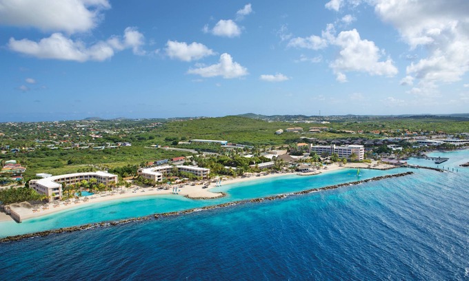 Marie Pampoen Resort | Relax at Sunscape Curacao Resort with Spa & Casino Access