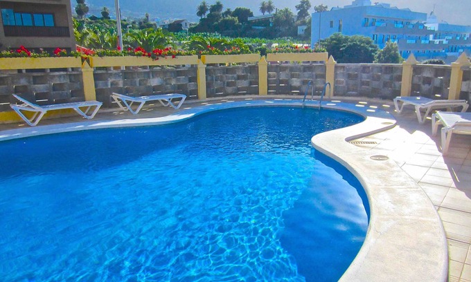 Los Realejos Apartment | Sunny Sunset 26 Apartment: Pool, Spa & Breakfast in Tenerife