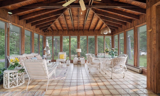 Carlton Cabin | Lake House Retreat at Sunset Bay with Pool & Billiards
