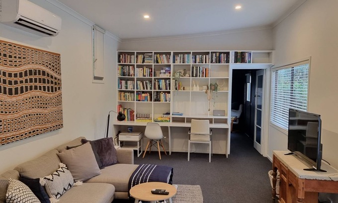 Inverloch Cottage | Beachfront Sunset Shack with Pool & Spa Amenities