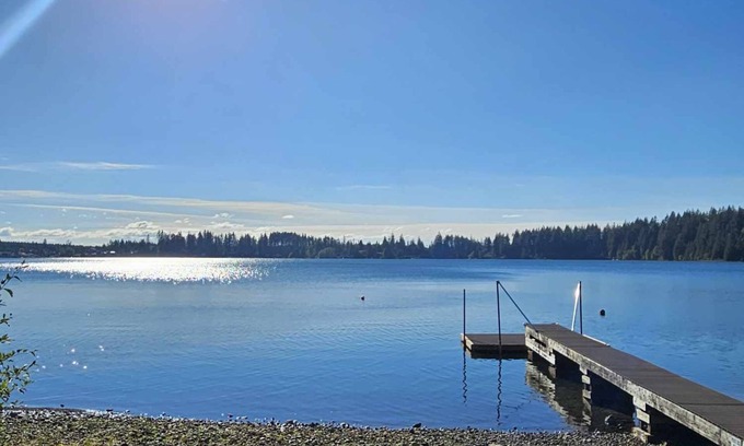Matlock Ski Chalet | Cozy Sunset Cabin with Lake Views and Family-Friendly Amenities