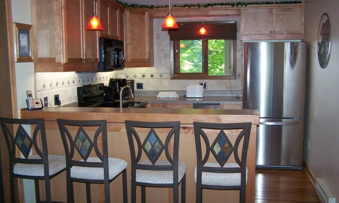 Mackinac Island Hotel | Tranquil Sunset Condominiums with Family-Friendly Amenities