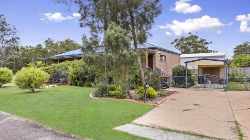 Hawks Nest House | Pet-Friendly Sunset Cottage – Rated 9/10 by Guests