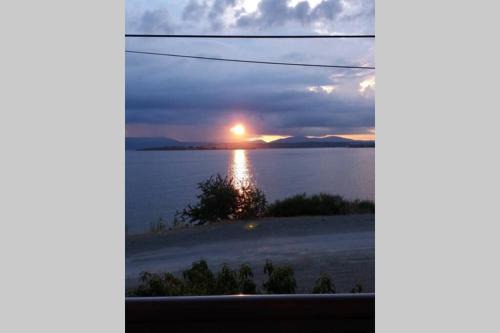 Seferihisar Apartment | Oceanfront Serenity at SUNSET - Family-Friendly Escape