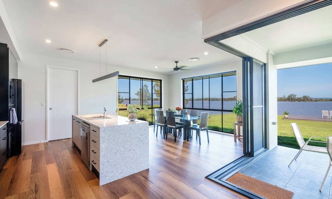 Palmers Island House | Relax at Sunset Dreams - Oceanstays with Pool & Ocean Views