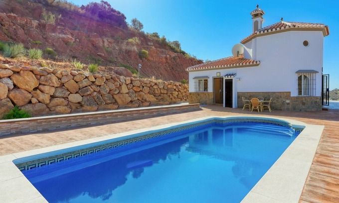 Almogia Villa | Relax at Sunset El Tejar Almogía with Pool and Spa