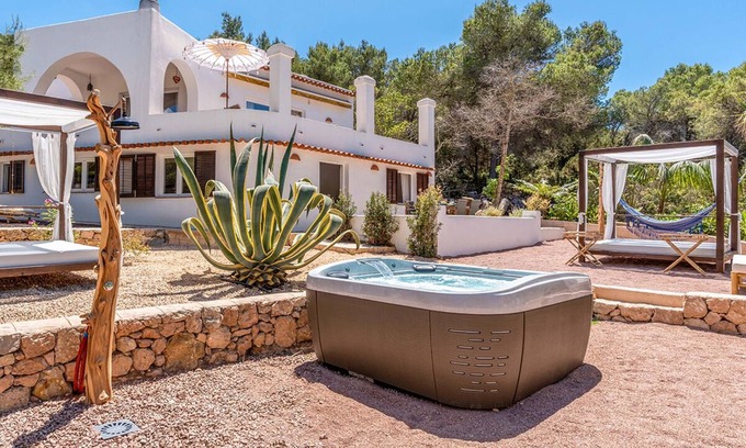 Sant Josep de sa Talaia House | Relax at Sunset Finca Cala Bassa with Oceanfront Bliss