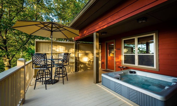Mentone Cabin | Relaxing Retreat at Sunset Hill, Mentone - Pet Friendly Stay
