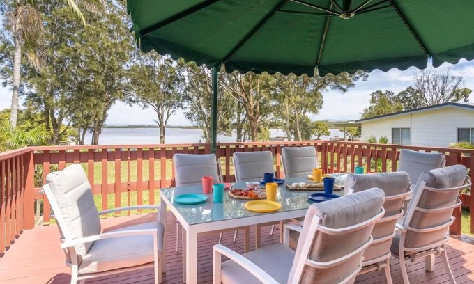 Culburra Beach House | Sunset House: Family-Friendly Getaway with Great Amenities