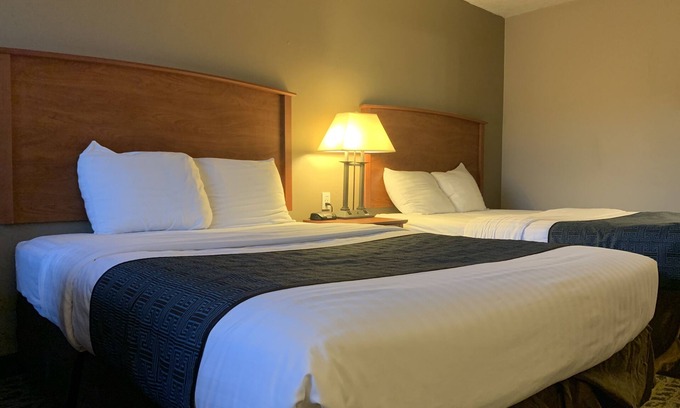 John Day Hotel | Cozy Sunset Inn John Day with Family-Friendly Amenities