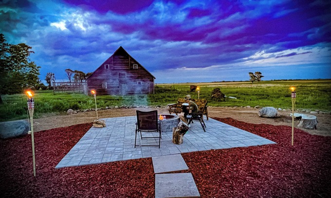 Fedora Cabin | Experience Adventure at Sunset Lodge with Spa & Hot Tub