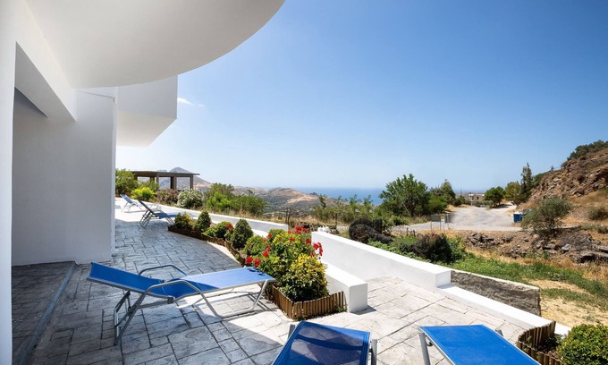 Mariou Villa | Relaxing Sunset Maisonette with Pool Near Plakias Tavern