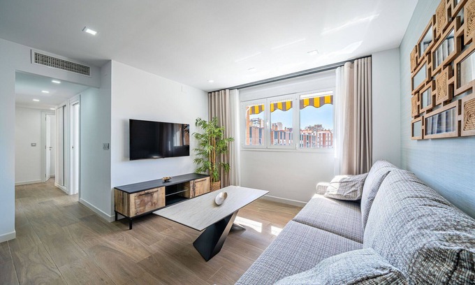 Poligono Alameda Apartment | Sunset Malaga Apartments - Segura