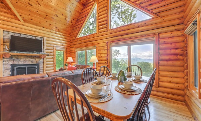 Sylva Cabin | Sunset & Mountain Views: Scenic Sylva Log Cabin!