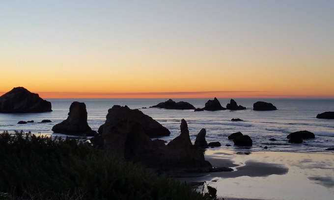 Bandon Hotel | Inviting Sunset Oceanfront Lodging with Pool and Spa