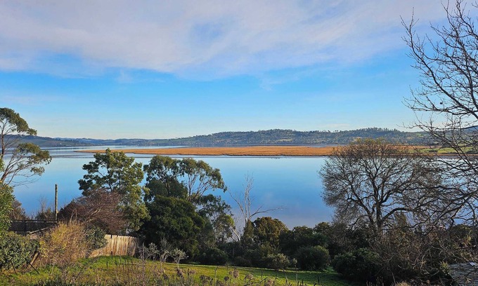 Legana House | Sunset on Tamar Summa
