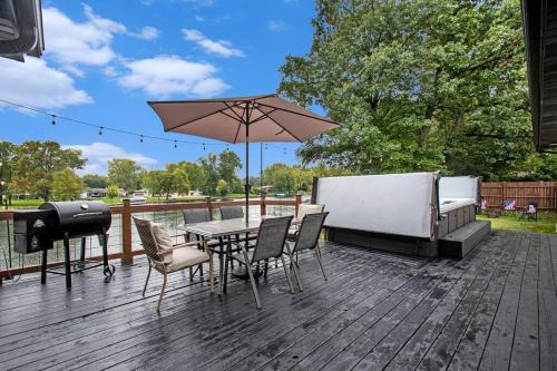 Wyatt Villa | Pet-Friendly Villas in IN, USA - Guest Rated 10/10