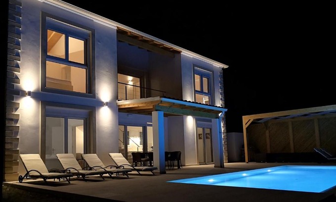 Kavvadades Villa | Unforgettable Sunset Sea View Villa 9 with Pool & Kitchen