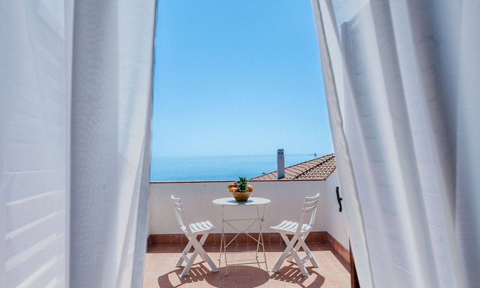 Aci Trezza Apartment | Inviting Sunset & Seaview Terrace with Family-Friendly Amenities