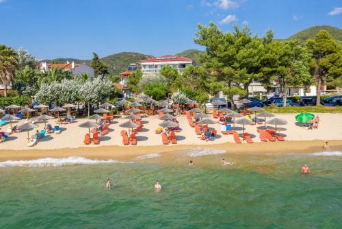 Toroni Apartment | Seaside Suites at Sunset Studios with Ocean View Amenities