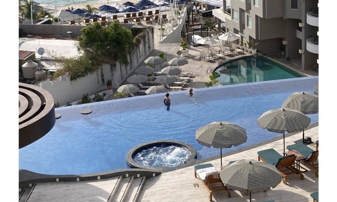 El Medano Ejidal Resort | Sunset Suite: Relaxing Retreat with Pool and Spa Amenities