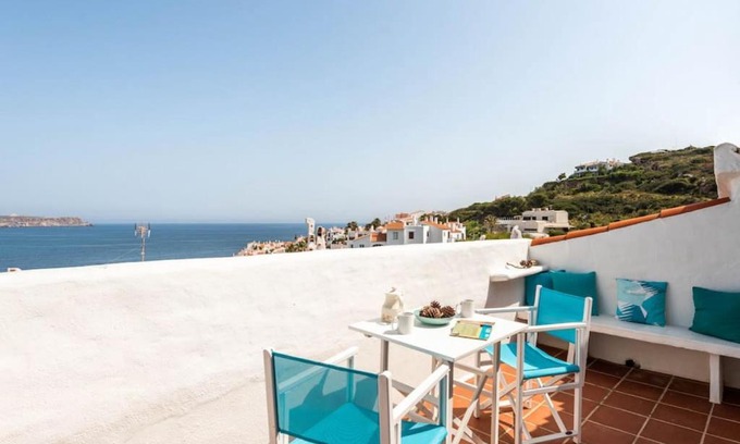Platges de Fornells Apartment | Discover Sunset Tirant: Family-Friendly 4-Star Retreat
