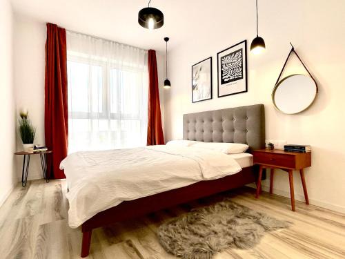 Calea Sever Bocu Apartment | Eco-Friendly Sunset View Apartment with Hot Tub & Top Reviews