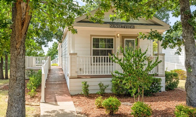 Sperry Cottage | Beautiful Cottage with Breathtaking Sunset and Lake Views