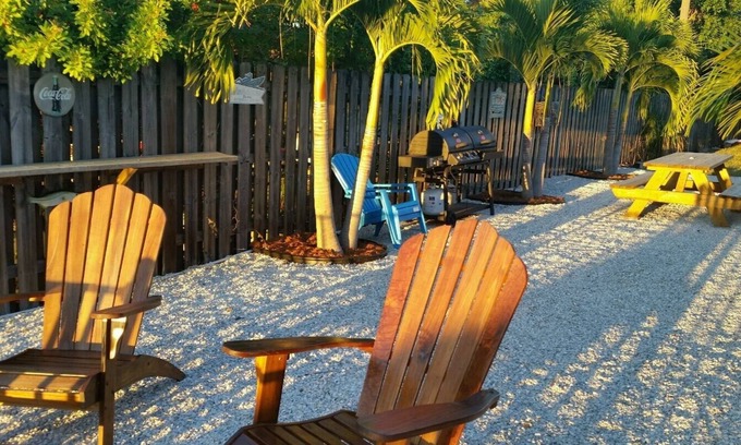 Grove City Cottage | Exceptional Sunset View Duplex at Seahorse Cottage