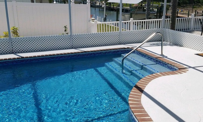 Grove City Cottage | Idyllic Sunset View Duplex - Starfish Cottage Awaits You