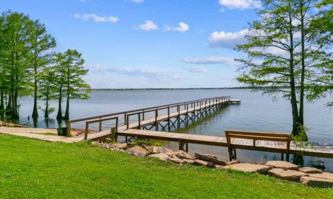 Redwood House | Scenic Sunset View RV Spot with Lake Access & Pet Welcome